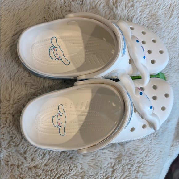 NWT CROCS Cinnamoroll SANRIO - Picture 3 of 9